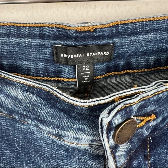 Universal Standard Farrah High Rise Bootcut Flare Jean Denim 22 Plus Size - Picture 4 of 10